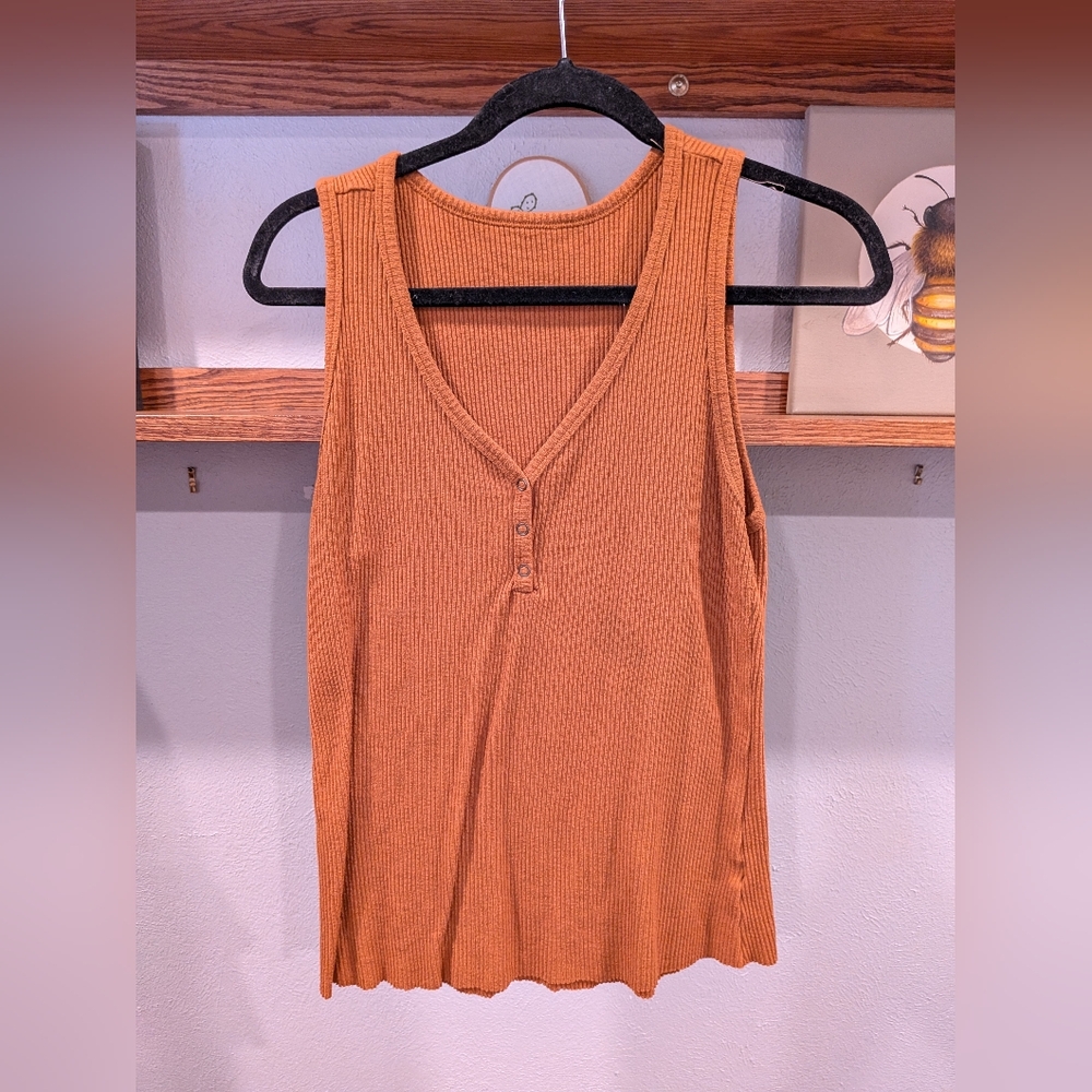 Women's Sleeveless Raw Hem Ribbed Tank - Orange